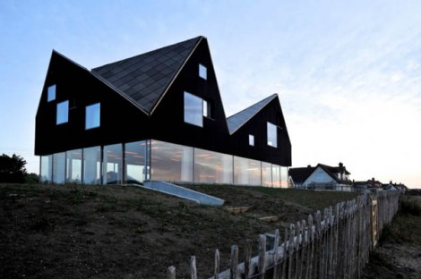 Neobična Moderna Vila Neobična Moderna Vila